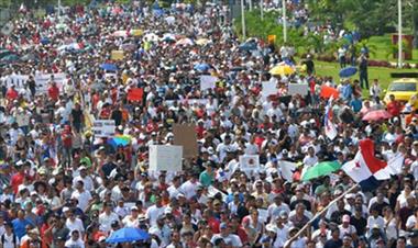 /vidasocial/conmemoran-martires-y-marcha-contra-la-corrupcion-fueron-los-actos-realizados-el-9-de-enero/72300.html