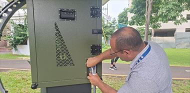 /vidasocial/parque-omar-inaugura-fuente-de-agua-potable-generada-a-partir-del-aire/107102.html