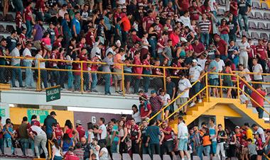 /deportes/partido-entre-saprissa-y-grecia-queda-suspendido-por-alarma-de-bomba/62636.html