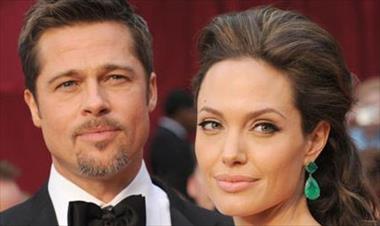 /vidasocial/angelina-jolie-acepto-sellar-los-documentos-de-su-divorcio/39032.html