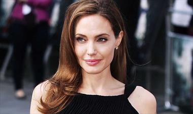 /vidasocial/angelina-jolie-tuvo-paralisis-facial-periferica-/58780.html