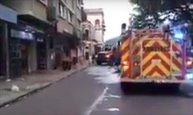 /vidasocial/bomberos-controlan-incendio-en-un-bar/56697.html