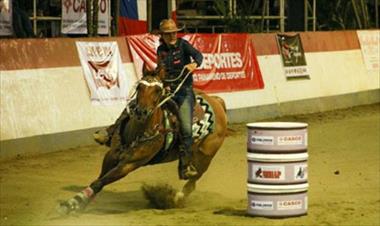 /deportes/panama-se-corona-como-campeon-en-la-competencia-de-mundial-de-caballos-de-barril/52809.html