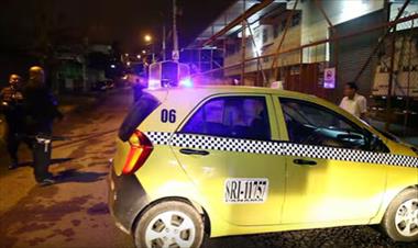 /vidasocial/taxista-choca-su-taxi-para-evitar-ser-victima-de-un-robo/57025.html