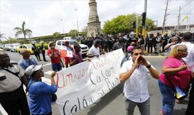 /vidasocial/colonenses-vuelven-a-salir-a-la-calle-pero-comienza-el-dialogo-con-el-gobierno/74738.html