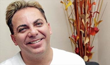 /vidasocial/cristian-castro-en-compania-de-una-mujer-en-argentina/56597.html