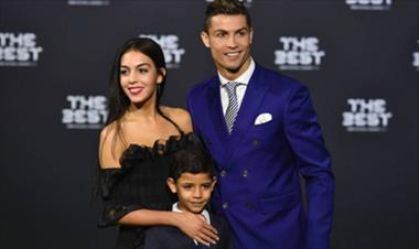 /vidasocial/desmentidos-los-rumores-de-nueva-paternidad-de-cristiano-ronaldo/53600.html