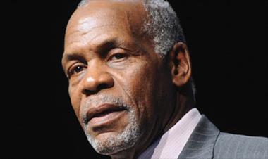 /vidasocial/cuba-concede-la-medalla-de-la-amistad-a-danny-glover/38785.html