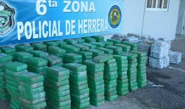 /vidasocial/capturan-a-dos-sujetos-e-incautan-mas-de-500-paquetes-de-presunta-droga/51823.html