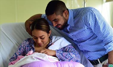 /vidasocial/denisse-becerra-disfrutando-de-su-bebe-cada-dia/66264.html