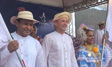 /vidasocial/desfile-de-las-mil-polleras-paraliza-las-tablas/72454.html