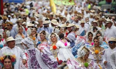 /vidasocial/mas-de-100-delegaciones-se-esperan-en-el-desfile-de-las-mil-polleras/89651.html