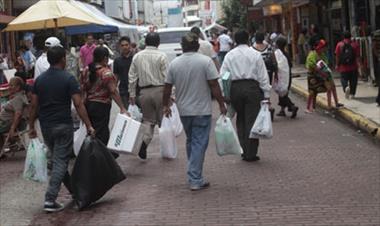 /vidasocial/despojan-mas-de-3-mil-dolares-a-comerciante-en-santa-ana/57693.html