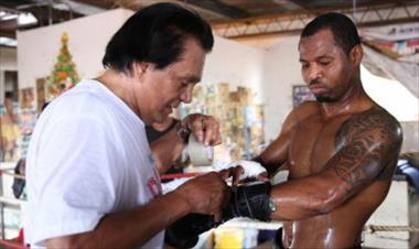 /deportes/mosley-contara-con-entrenador-de-lujo/30993.html