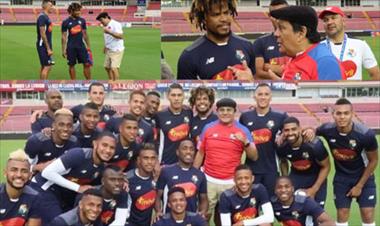 /deportes/panama-recibe-la-presencia-de-mano-de-piedra-en-el-entrenamiento-previo-a-honduras/54199.html