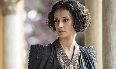 /cine/-game-of-thrones-este-beso-del-episodio-7x02-fue-improvisado/58786.html