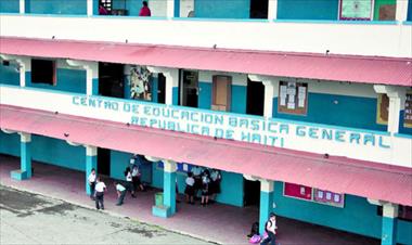 /vidasocial/enfrentamiento-ante-la-suspension-de-la-banda-musical-en-la-escuela-republica-de-haiti/61706.html