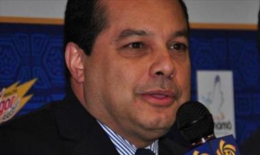 /vidasocial/esposa-de-ariel-alvarado-ex-presidente-de-fepafut-tiene-impedimento-de-salir-del-pais/48954.html