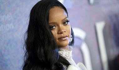 /spotfashion/rihanna-lanzas-su-mascara-de-pestanas-al-mercado/89670.html