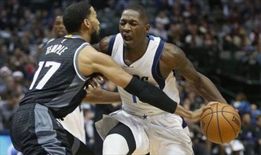 /deportes/arrolladora-victoria-de-los-mavericks-de-dallas-ante-kings-de-sacramento/38101.html