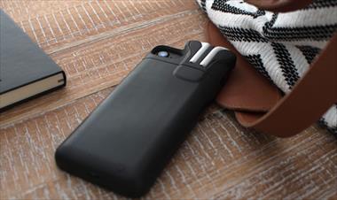 /zonadigital/nueva-funda-capaz-de-cargar-tu-iphone-y-tus-airpods/63046.html