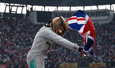 /deportes/lewis-hamilton-se-corona-campeon-de-la-formula-1/68148.html