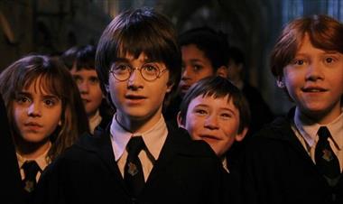 /cine/primer-film-de-harry-potter-sobre-pasa-los-mil-millones-tras-su-reestreno/91143.html