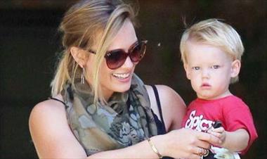 /vidasocial/hilary-duff-enciende-polemica-en-las-redes/37774.html