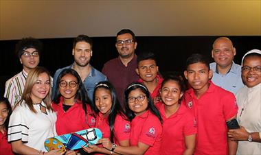 /cine/hogar-montecarmelo-recibe-premio-en-el-tofifes/84206.html