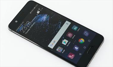/zonadigital/huawei-en-america-latina-esta-en-constante-inversion-en-el-servicio-premium-y-control-de-calidad/72861.html