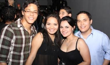 /vidasocial/fotos-de-sand-pure-lounge-viernes-26-de-julio/21273.html