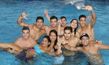 /vidasocial/fotos-pool-party-domingo-6-de-octubre/22399.html