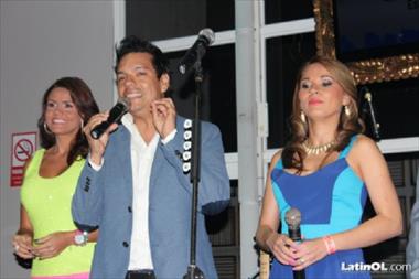 /vidasocial/tvn-inaugura-la-nueva-era-de-la-radio-96-7/18353.html