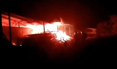 /vidasocial/taller-de-ebanisteria-fue-consumido-por-el-fuego/60527.html