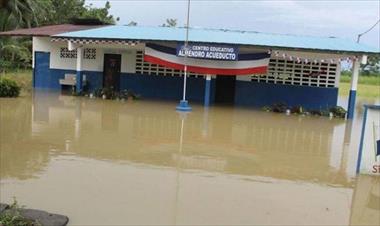 /vidasocial/suspende-clases-hasta-el-lunes-por-fuertes-lluvias-en-baru/69981.html