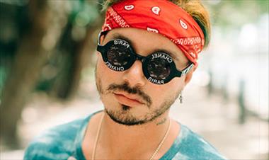 /vidasocial/j-balvin-dice-que-si-es-familia-de-las-mujeres-del-video-viral/54591.html