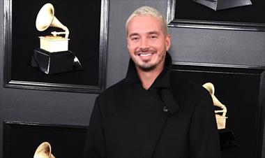 /vidasocial/j-balvin-muy-bien-acompanado-en-los-grammys/86036.html