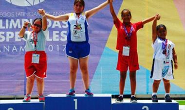 /deportes/panamenos-se-destacaron-en-atletismo/49179.html