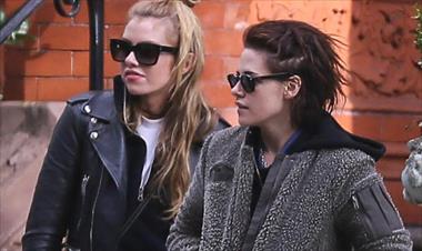 /vidasocial/kristen-stewart-y-su-pareja-entraron-a-una-boda-y-sorprendieron-a-las-novias/58809.html