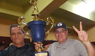 /deportes/panameno-lenin-picota-se-corona-campeon-con-los-tigres-de-chinandega/72761.html