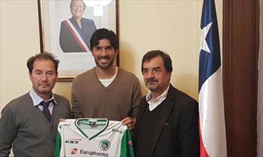 /deportes/-el-loco-abreu-iguala-record-y-logra-firmar-con-un-club-del-futbol-chileno/54520.html