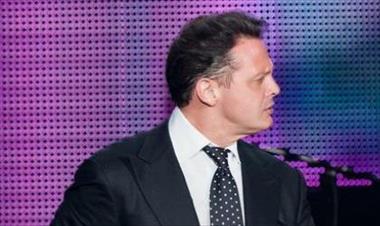 /vidasocial/compania-de-espectaculos-pide-150-mil-dolares-de-reembolso-a-luis-miguel/52299.html