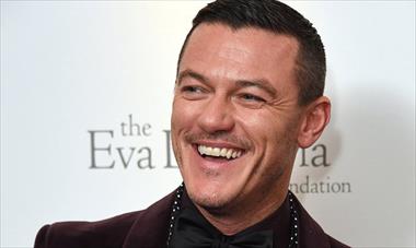 /cine/luke-evans-quiere-formar-parte-del-dark-universe-/66720.html