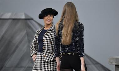 /spotfashion/mujer-se-cuela-en-semana-de-la-moda-de-paris/89113.html