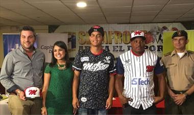 /deportes/los-metrillos-presentaron-su-uniforme-para-el-proximo-campeonato-juvenil/38657.html