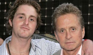 /vidasocial/hijo-de-michael-douglas-podra-visitar-a-su-abuelo/55380.html