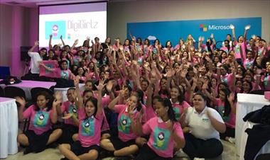 /zonadigital/microsoft-a-traves-del-digigirlz-promueve-la-tecnologia-en-las-jovenes-panamenas/75139.html