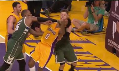 /deportes/multados-jugadores-que-protagonizaron-trifulca-entre-los-bucks-y-lakers/45532.html