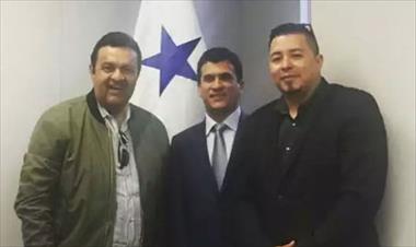 /vidasocial/osvaldo-ayala-se-encuentra-con-el-embajador-de-panama-en-ottawa-canada/56060.html