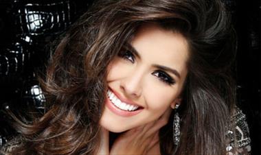 /vidasocial/la-miss-universo-2014-se-toma-fotos-ligera-de-ropa/38215.html
